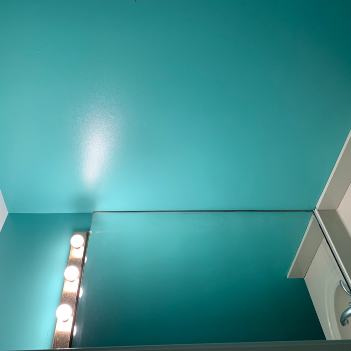 Bathroom border removal