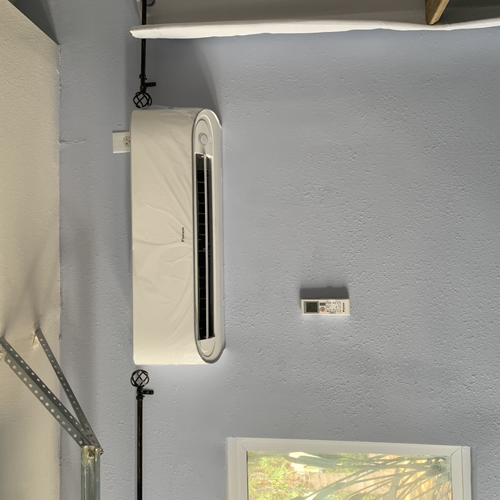 18 k Daikin mini split