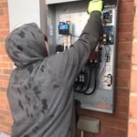Transfer switch for generator