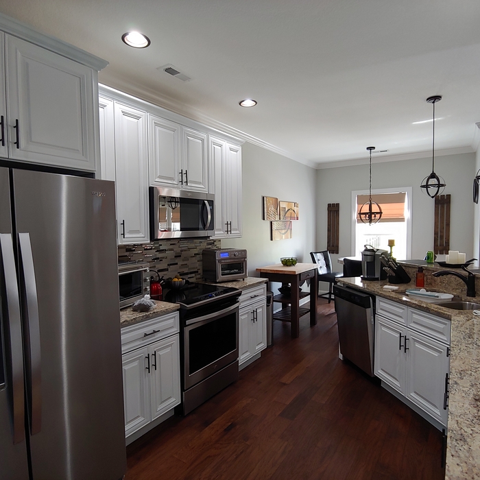 Condo kitchen cabinets