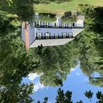 Doesn’t look like the same house