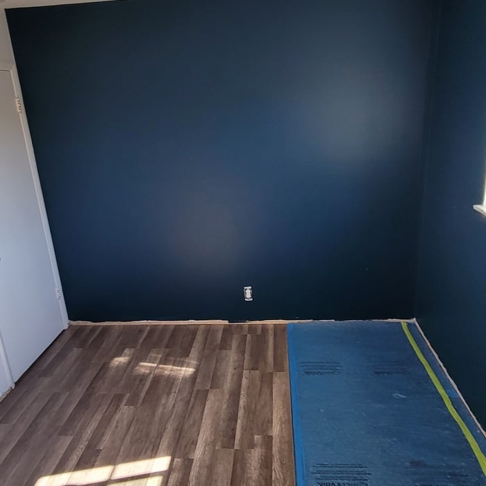 Laminate floor installation