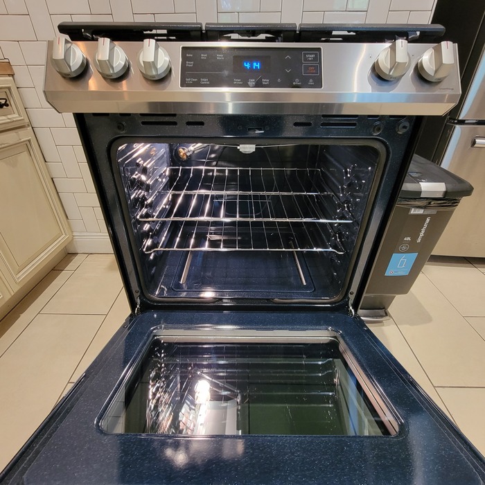 Kitchen cleaning